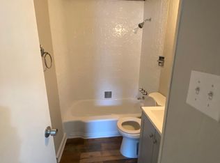 18146 Chicago Ave, Lansing, IL 60438