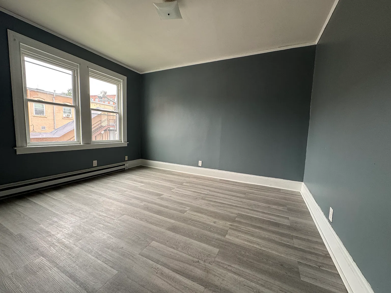 2 bed, 900 sqft, $1,295 — Photo 4
