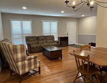 8 Parkrose Ct — Photo 32