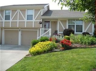 1209 Quail Ridge Dr, Liberty, MO 64068