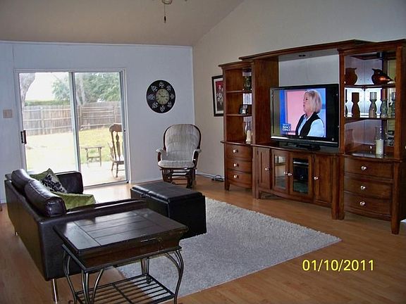 4th image of 1309 Janann Ave