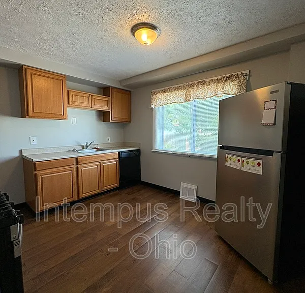 4106 E 153rd St — Photo 6