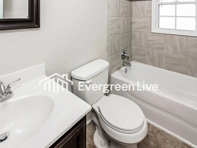 215 N Ivy Ave — Photo 13