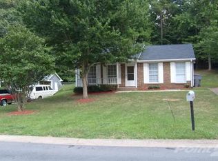 6630 Goldfinch Rd, Charlotte, NC 28227