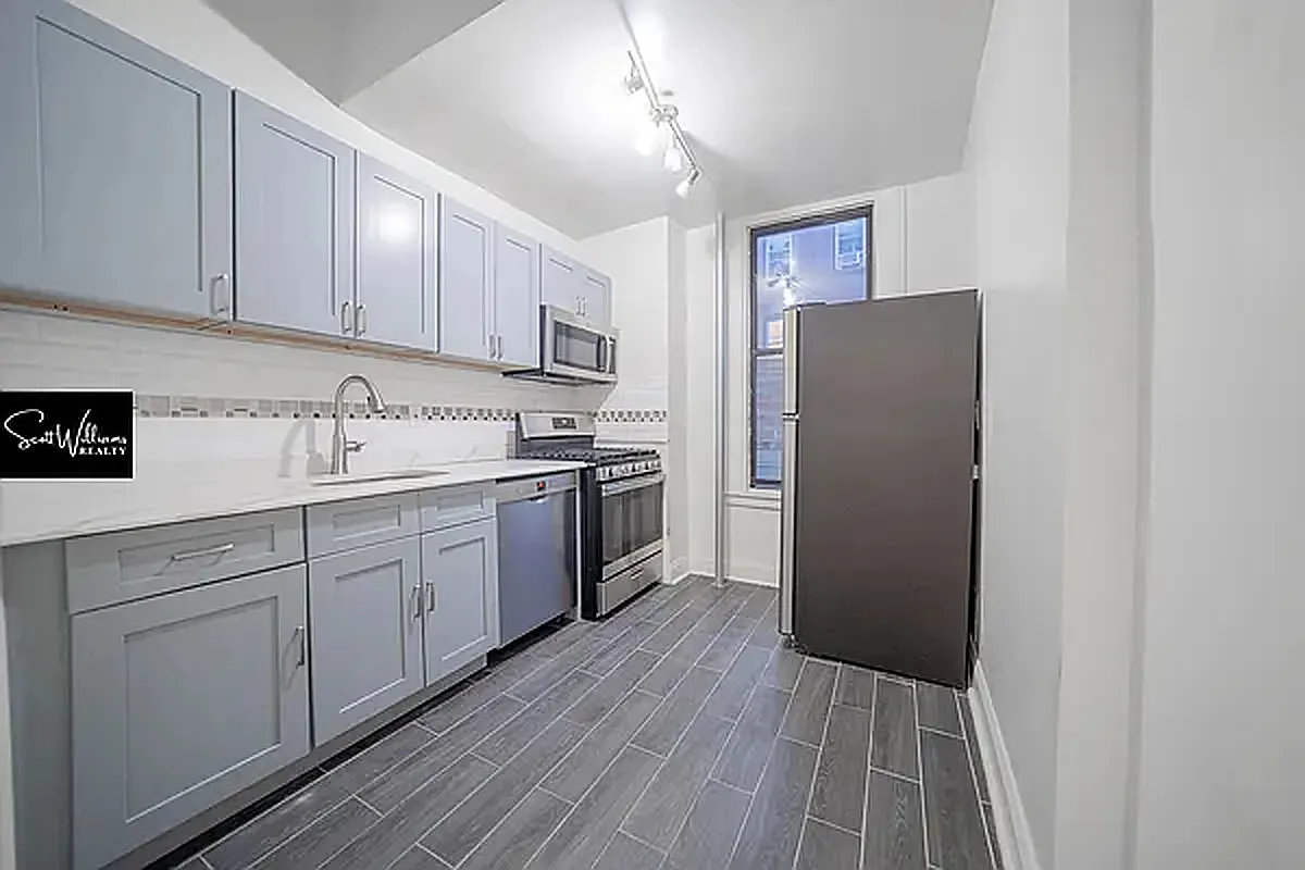 853 Putnam Avenue — Photo 1