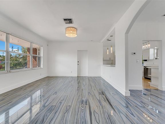 5th image of 501 90th St Unit 1