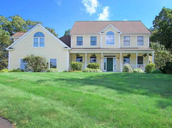 22 Winding Brook Lane, Wallingford, CT 06492