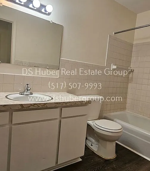 231 Dutton St — Photo 3