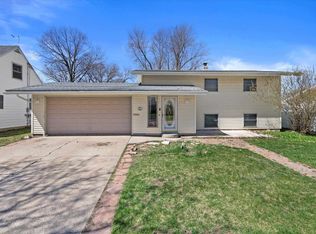 631 S Schaefer St, Appleton, WI 54915
