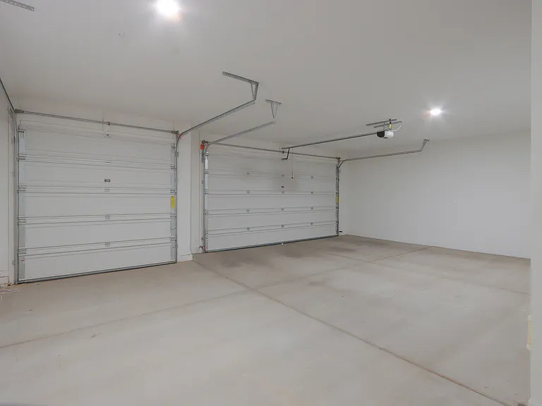35879 W Santa Barbara Ave — Photo 5