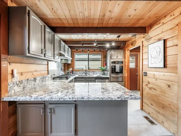 1035 Trent Ln, Kings Beach, CA 96143