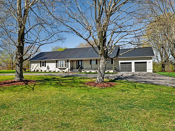 3rd image of 274 Howell Hill Rd