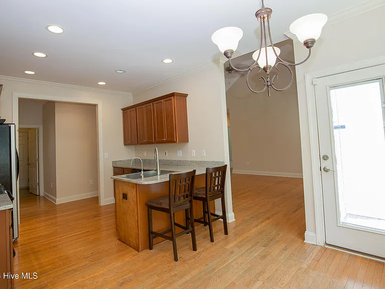 34 Princess Gate Dr — Photo 25