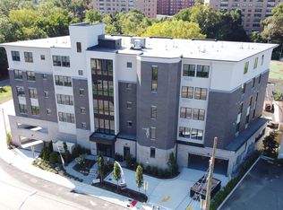 2301 Lemoine Ave Unit 606, Fort Lee, NJ 07024