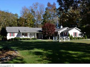 2073 Mount Hope Church Rd, Whitsett, NC 27377