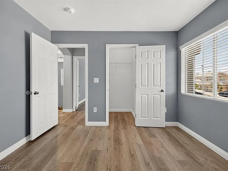561 Aspen Leaf St — Photo 6