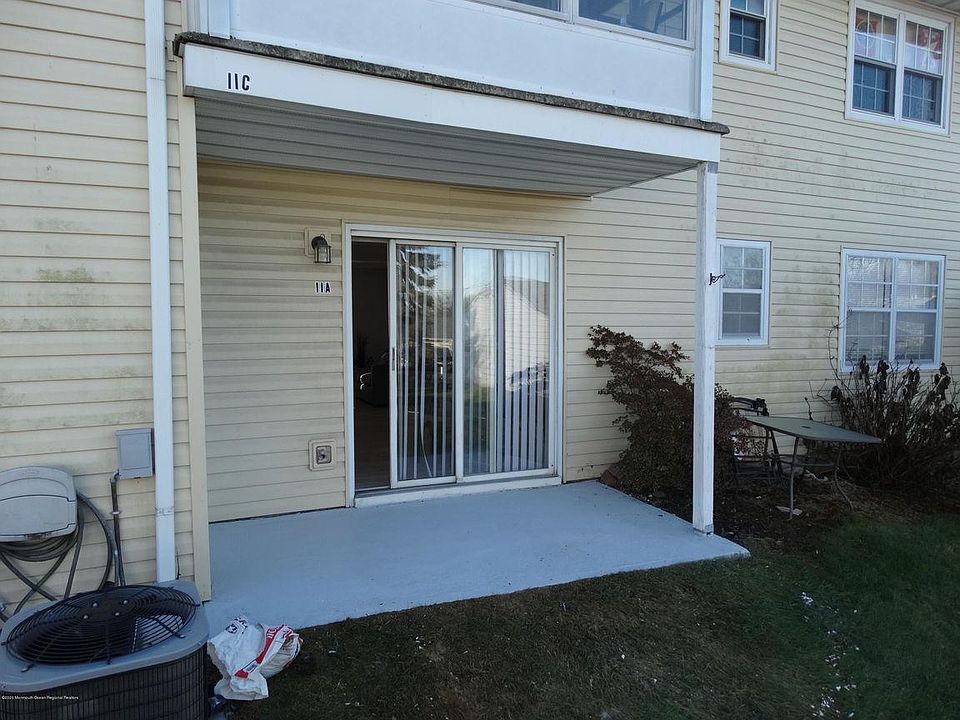 2nd image of 11A Michigan Dr