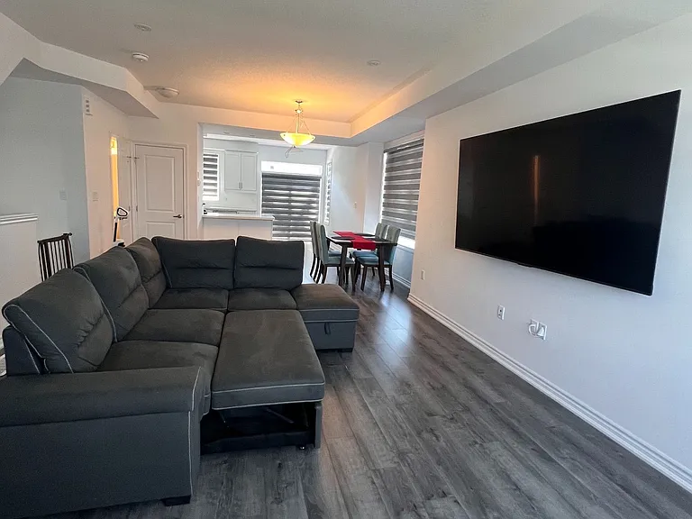 61 Soho St #79 — Photo 11