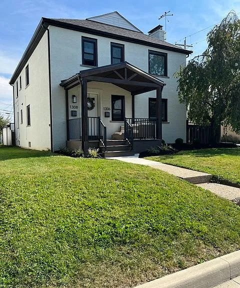 1306 Virginia Ave — Photo 1