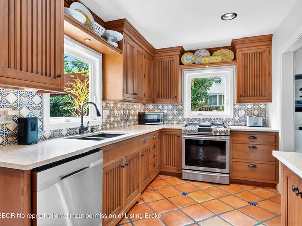 348 Plymouth Rd, West Palm Beach, FL 33405