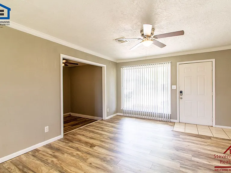 2610 NW Lindy Ave — Photo 24