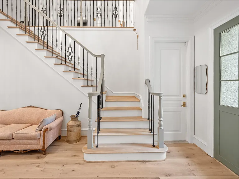 1235 Wynden Oaks Garden Dr — Photo 18