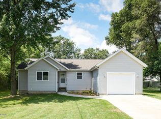 308 S Maple St, Hartford, MI 49057