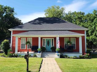 210 McRae St, Atmore, AL 36502