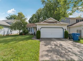 5919 Ridgeview Blvd, North Ridgeville, OH 44039