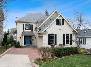 839 Highview Ave, Glen Ellyn, IL 60137