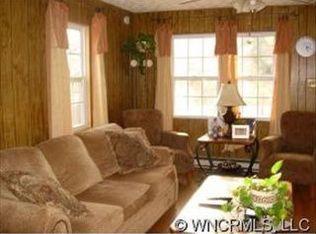 14 Byrd Rd, Black Mountain, NC 28711