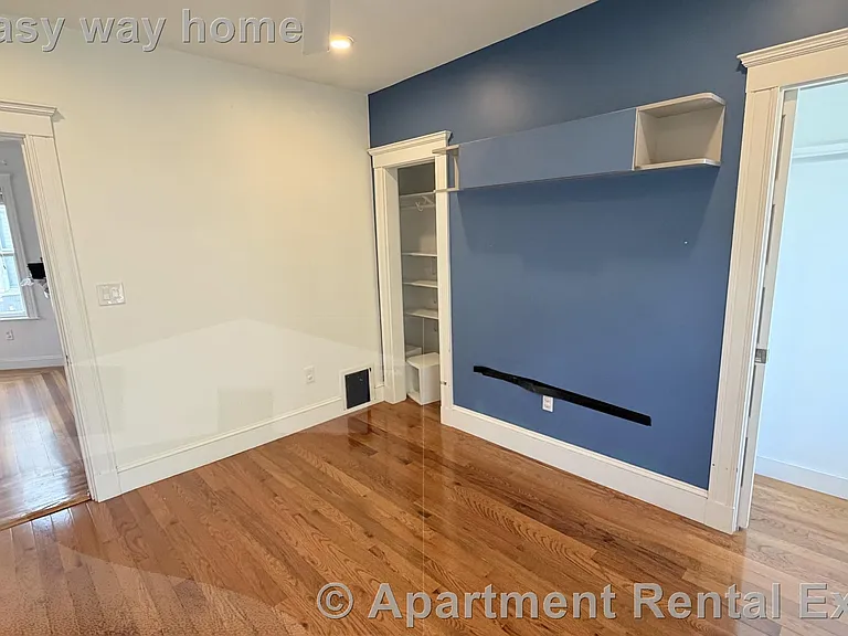 9 Ashland St — Photo 6