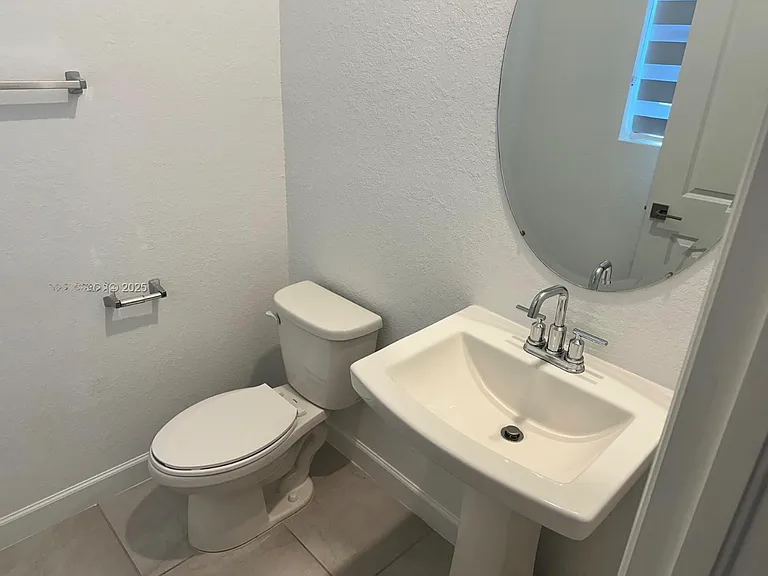 27034 SW 132nd Court Rd — Photo 5