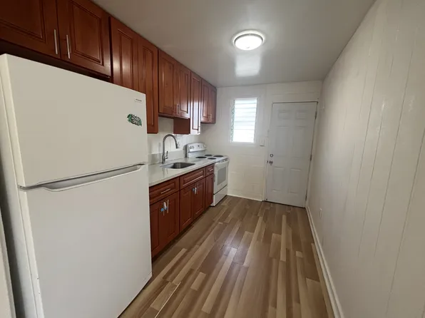 94-239 Aniani Pl #B, Waipahu, HI 96797