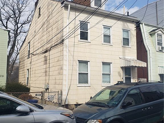 2nd image of 1360 Herman St