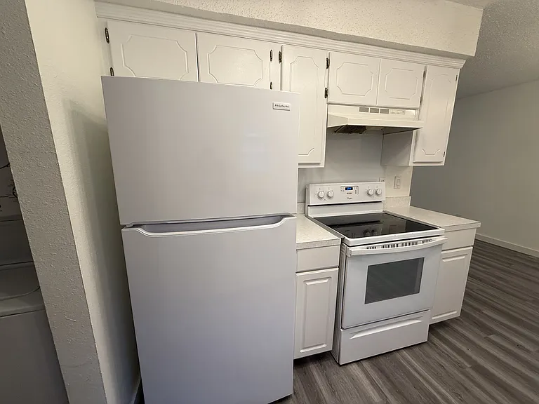 3311 E 3rd Ave — Photo 5