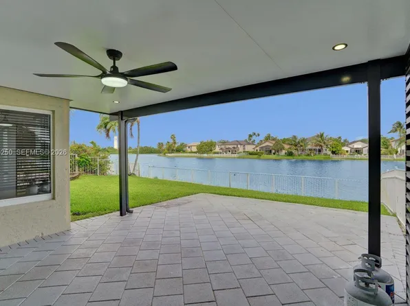 17961 SW 27th St, Miramar, FL 33029