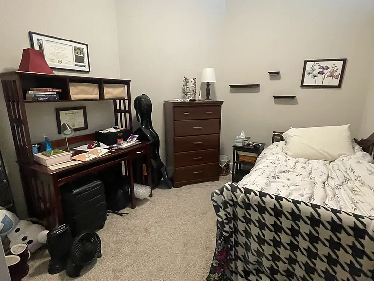 2000 N Milwaukee Ave #204 — Photo 11