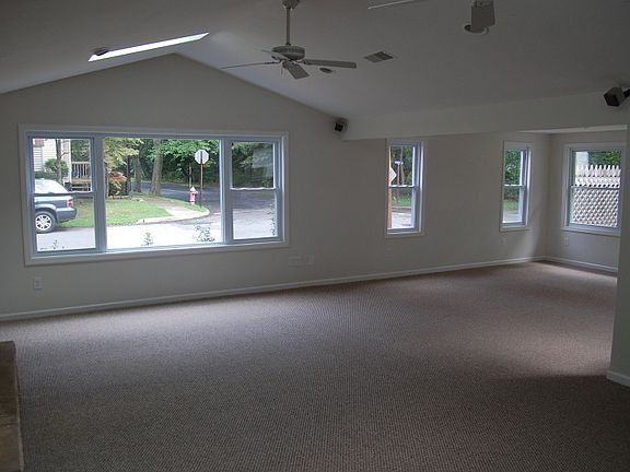 2nd image of 71 Beechwood Dr