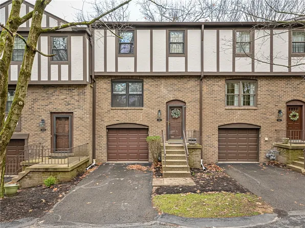 1911 Saint James Pl, Wexford, PA 15090