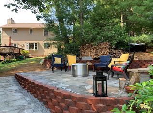 15 Strathmore Dr, Arden, NC 28704