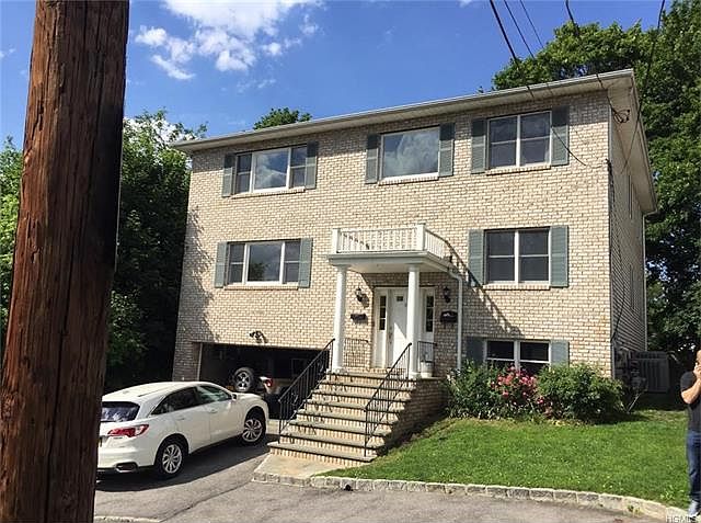 1st image of 15 Brookridge Ave