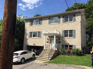 15 Brookridge Ave, Eastchester, NY 10709
