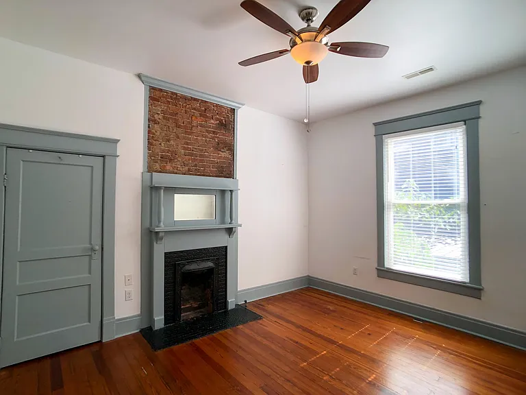 1813 Elliott Ave — Photo 13
