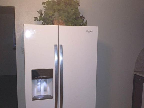 kitchen refrigerator