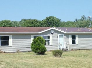 7663 N Musson Rd, Six Lakes, MI 48886