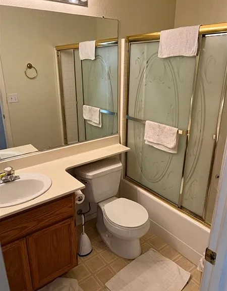 2502 Drummond Dr — Photo 5