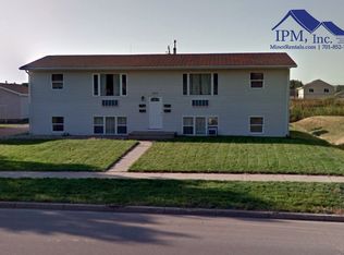 2109 2nd Ave SW #3, Minot, ND 58701