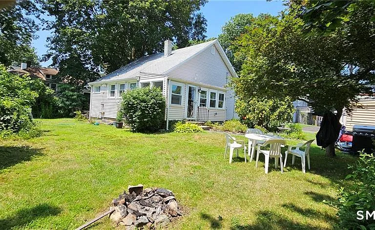 50 Fairwood Ave — Photo 23