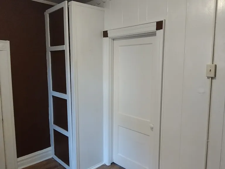 218 S Broad St #1 — Photo 8